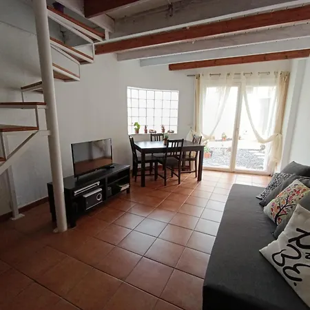 Emily Apartment *